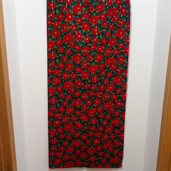 Christmas Fabric Over 3 Yards and 45 Inches Wide New - Picture 2 of 4